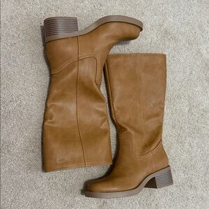 Soda Brown Heeled Boots